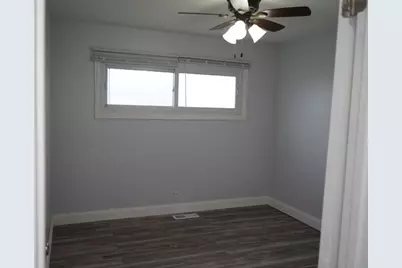 8660 Frontage Road, Morton Grove, IL 60053 - Photo 14