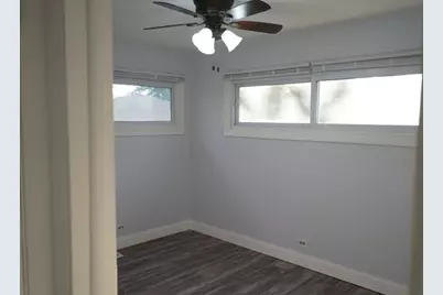 8660 Frontage Road, Morton Grove, IL 60053 - Photo 22