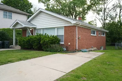 8660 Frontage Road, Morton Grove, IL 60053 - Photo 2
