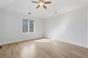 920 Raleigh Rd, Glenview, IL 60025 - Photo 32