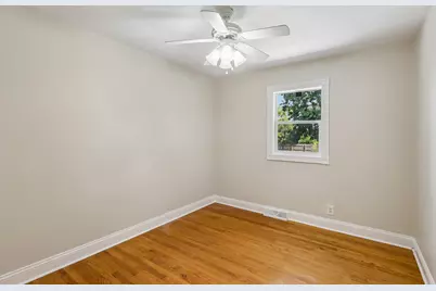 520 Woodlyn Drive, Aurora, IL 60505 - Photo 16
