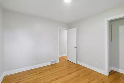 520 Woodlyn Drive, Aurora, IL 60505 - Photo 18