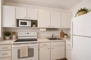 5455 N Sheridan Rd, Chicago, IL 60640 - Photo 8