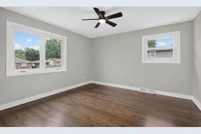 10818 S Plahm Court, Worth, IL 60482 - Photo 10