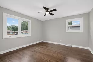 10818 S Plahm Ct, Worth, IL 60482 - Photo 10