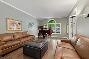 4821 Deepwood Ln, Palatine, IL 60067 - Photo 8