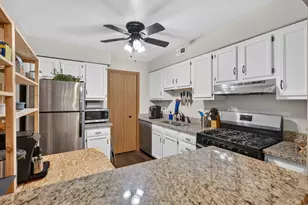5350 Newport Dr, Lisle, IL 60532 - Photo 8