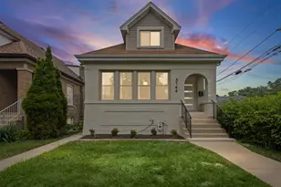 5144 N Kolmar Ave, Chicago, IL 60630 - Photo 1