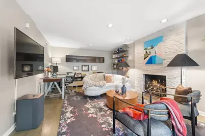 716 W Junior Terrace #A, Chicago, IL 60613 - Photo 6