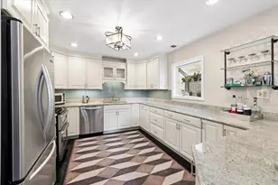 716 W Junior Terrace, Chicago, IL 60613 - Photo 16