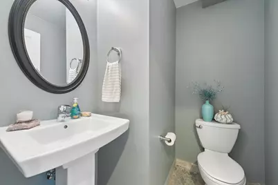 716 W Junior Terrace #A, Chicago, IL 60613 - Photo 8