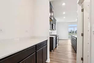 6211 Longford Ln, Tinley Park, IL 60477 - Photo 30