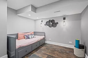 6133 N Lenox Ave, Chicago, IL 60646 - Photo 22