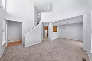 23844 McMullin Cir, Plainfield, IL 60586 - Photo 2
