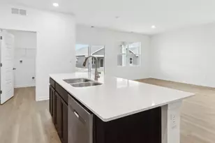 2286 Redwood Trl, Wonder Lake, IL 60097 - Photo 6