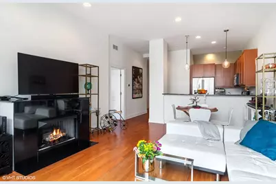 101 W Superior Street #903, Chicago, IL 60654 - Photo 6