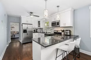 8900 S Utica Ave, Evergreen Park, IL 60805 - Photo 12