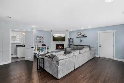 8900 S Utica Avenue, Evergreen Park, IL 60805 - Photo 8