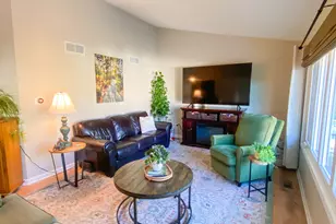 9241 Windsor Pkwy, Tinley Park, IL 60487 - Photo 6