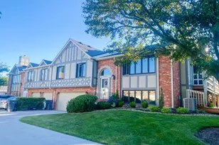 9241 Windsor Pkwy, Tinley Park, IL 60487 - Photo 2