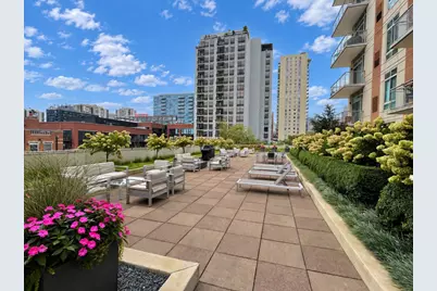 230 W Division Street #1501, Chicago, IL 60610 - Photo 18