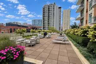 230 W Division St, Chicago, IL 60610 - Photo 18