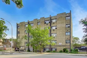 7854 S South Shore Dr, Chicago, IL 60649 - Photo 2