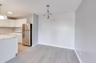 7854 S South Shore Dr, Chicago, IL 60649 - Photo 8