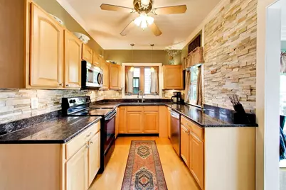 617 Clarence Avenue, Oak Park, IL 60304 - Photo 10