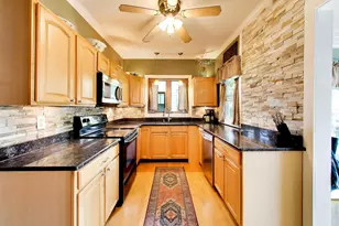 617 Clarence Ave, Oak Park, IL 60304 - Photo 10