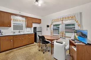 [Address not provided], Evanston, IL 60202 - Photo 2