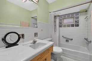 [Address not provided], Evanston, IL 60202 - Photo 6
