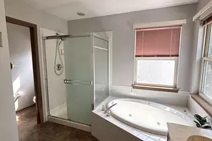 328 Barnaby Dr, Oswego, IL 60543 - Photo 10