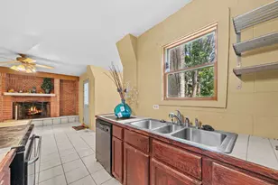 661 S Red Oak Ln, Chana, IL 61015 - Photo 8
