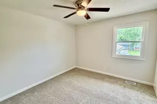 104 Suelynn Dr, Normal, IL 61761 - Photo 16