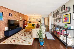 [Address not provided], Chicago, IL 60613 - Photo 2