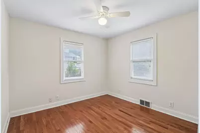 4811 Roslyn Road, Downers Grove, IL 60515 - Photo 4