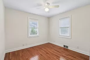 4811 Roslyn Rd, Downers Grove, IL 60515 - Photo 4