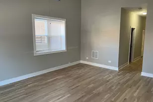 1753 W Augusta Ave, Chicago, IL 60622 - Photo 2