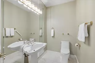 34 Robin Hood Ranch, Oak Brook, IL 60523 - Photo 22