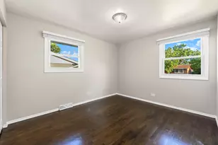 3308 Birchwood Dr, Hazel Crest, IL 60429 - Photo 14