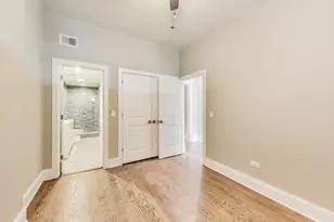 1429 W Grand Ave, Chicago, IL 60642 - Photo 16