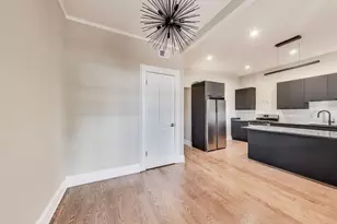 1429 W Grand Ave, Chicago, IL 60642 - Photo 10