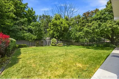 1054 S Oakland Avenue, Villa Park, IL 60181 - Photo 32