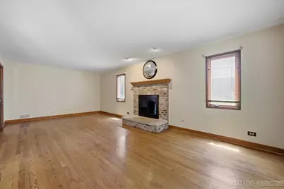 1054 S Oakland Avenue, Villa Park, IL 60181 - Photo 8