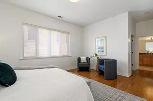 802 W Wolfram St, Chicago, IL 60657 - Photo 16