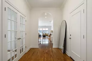 802 W Wolfram St, Chicago, IL 60657 - Photo 2