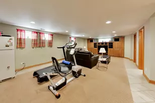 5837 N Virginia Ave, Chicago, IL 60659 - Photo 30