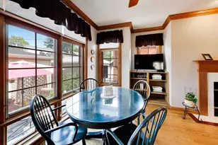 5837 N Virginia Ave, Chicago, IL 60659 - Photo 16