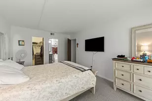 [Address not provided], Willowbrook, IL 60527 - Photo 12